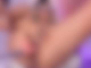 emma-white001's Live Sex Cam Show