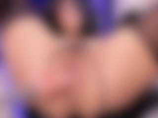 Live cam show with emma-white001 - Bikini on Camsoda