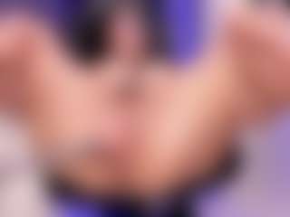 emma-white001's Live Sex Cam Show