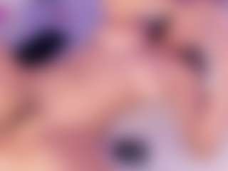 emma-white001's Live Sex Cam Show