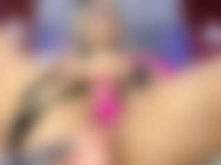 emma-white001's Live Sex Cam Show