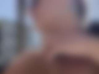 Live cam show with Kameron K - Blue Eyes on Fit Hotties