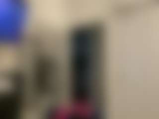 Live-Cam-Show mit Kameron K - Body Massage auf Camsoda