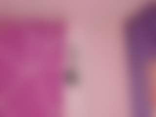 Live cam show with Pheyton-Hott - Cumshot on Camsoda