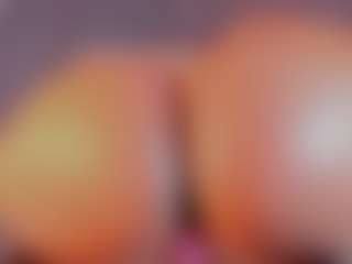 Live cam show with Pheyton-Hott - Cumshot on Camsoda