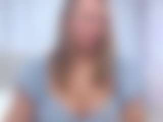 Live cam show with SallyVerda - Living Room on crypto-cams