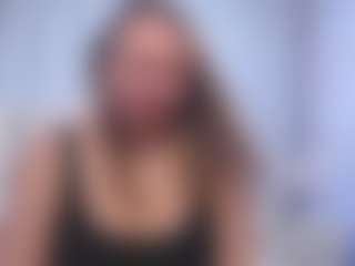 Live cam show with SallyVerda - Living Room on Uber Horny