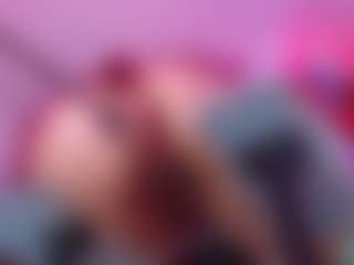 Live cam show with Ahytana - Average on TeamSkeetLive