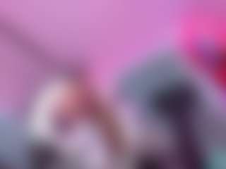 Live cam show with Ahytana - Mature on Camming Site