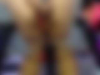Ahytana MILF webcam performer live streaming