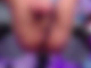 Live cam show with Ahytana - Granny on studioflirtlive.com
