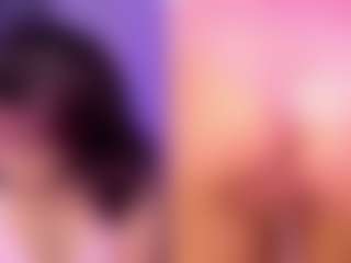 Live cam show with Ahytana - Fingering on AdultVida.com