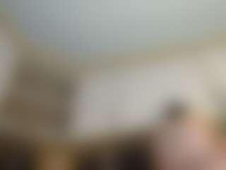 Live cam show with AnnaAlvarez - Average on Mixed Magazine Live