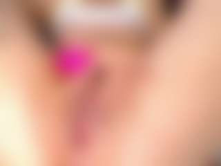 AnnaAlvarez's Live Sex Cam Show