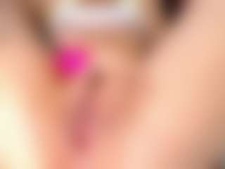 Live cam show with AnnaAlvarez - Petite on Camsoda