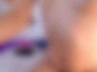 AnnaAlvarez's Live Sex Cam Show