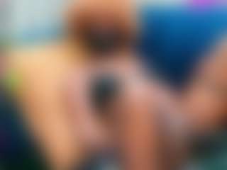 Live cam show with Squirt Princess - Genital Piercings on Dare Cams