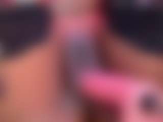Live cam show with Squirt Princess - Nipple Piercings on infinitiblacc.com