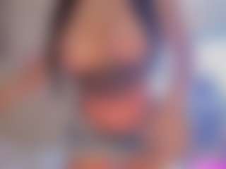iara-smith1's Live Sex Cam Show