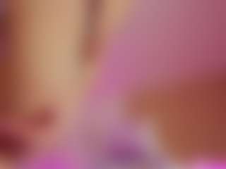 Live cam show with iara-smith1 - Oil on CSO-WL