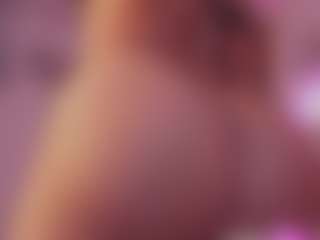 Live cam show with iara-smith1 - Lush on xplaylive.com