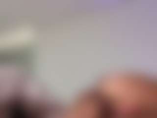 ThroatGoatxo's Live Sex Cam Show