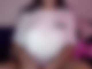 ThroatGoatxo's Live Sex Cam Show