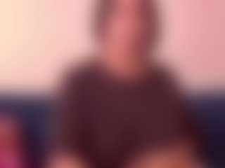 ThroatGoatxo's Live Sex Cam Show