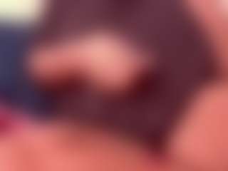 ThroatGoatxo's Live Sex Cam Show