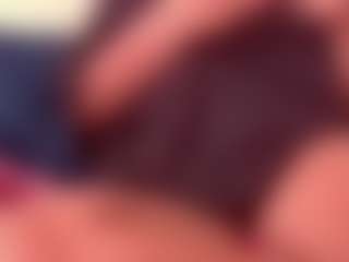 ThroatGoatxo's Live Sex Cam Show
