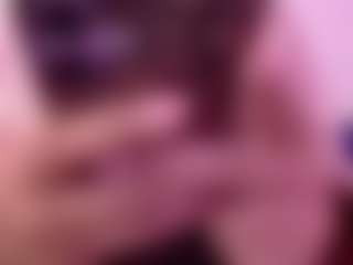 ThroatGoatxo's Live Sex Cam Show
