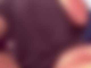ThroatGoatxo's Live Sex Cam Show