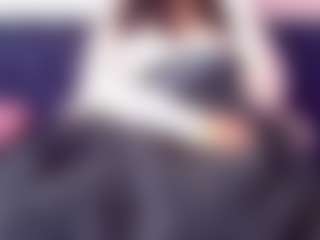 ThroatGoatxo's Live Sex Cam Show