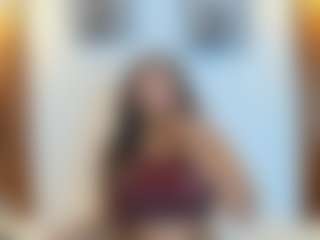 Live cam show with SofiaaSweett - Public Curvy on Dolls Live