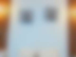 Live cam show with SofiaaSweett - Spank Ebony on sexylive.show