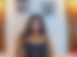 Live cam show with SofiaaSweett - Oil on Milfs Live