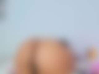 Live cam show with SofiaaSweett - Oil on Hubzter Live