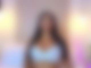 Live cam show with SofiaaSweett - Black Amateur on xDating | colombia