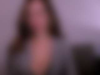 Live cam show with CindySexual - Thong on Dolls Live