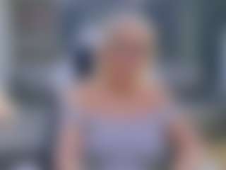 Live cam show with Fit Cougar - Blonde Hair on sexytreat.net