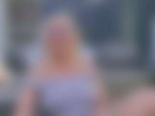 Live cam show with Fit Cougar - Mature on livesexfox.com