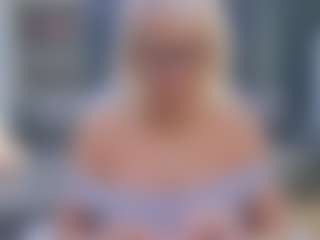 Live cam show with Fit Cougar - Lingerie on eurowanks.com