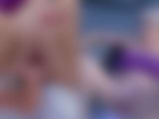 Fit Cougar's Live Sex Cam Show