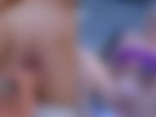 Fit Cougar's Live Sex Cam Show