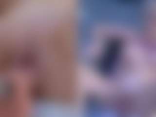 Fit Cougar's Live Sex Cam Show
