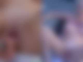 Fit Cougar's Live Sex Cam Show