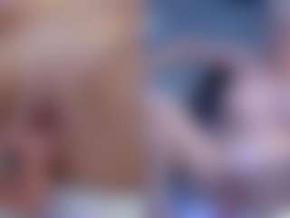 Fit Cougar's Live Sex Cam Show