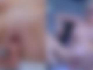Fit Cougar's Live Sex Cam Show