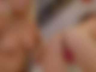 Fit Cougar's Live Sex Cam Show