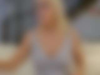 Fit Cougar's Live Sex Cam Show